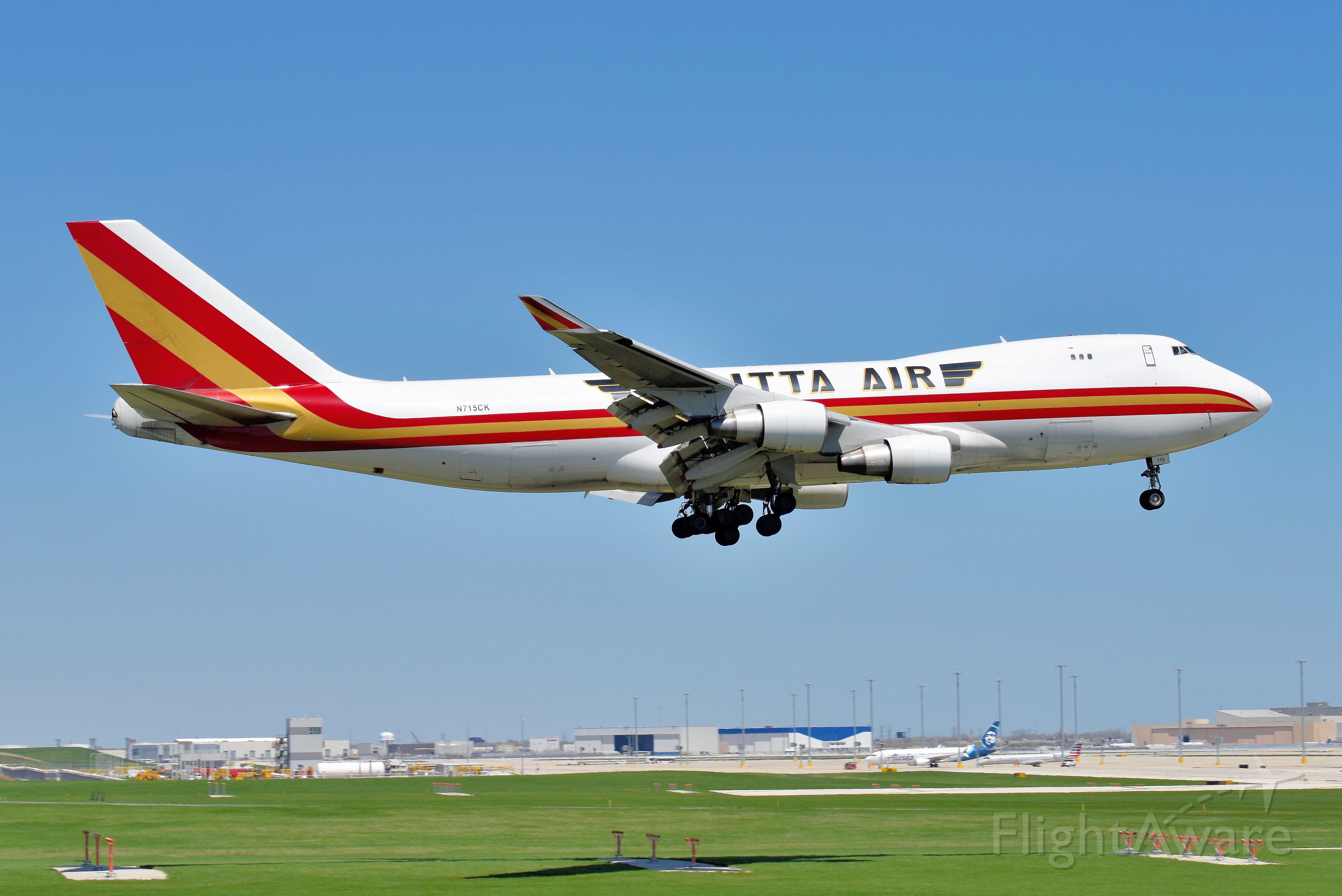 Boeing 747-400 (N715CK) - 05-07-22 10-C