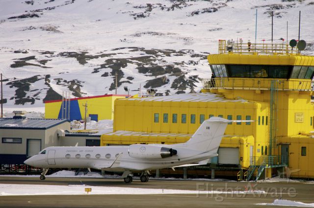 024 — - 024 Swedish Air Force Gulfstream Aerospace G-IV Gulfstream IV in Iqaluit, Nunavut