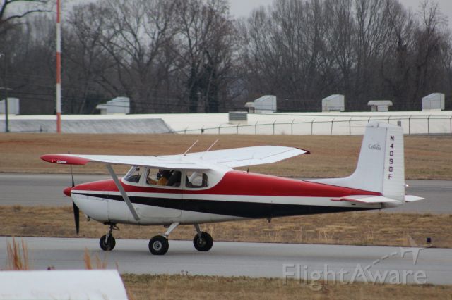 Cessna Skyhawk (N4090F)