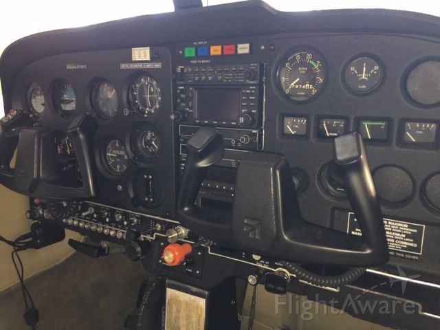 Cessna Skyhawk (N79975) - New avionics and refreshed panel covers and new Cessna yokes.