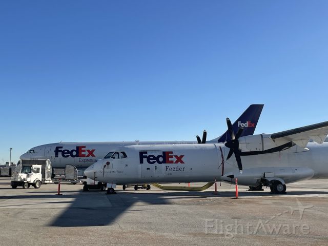 C-FTMN — - ATR72 training for FedEx crew