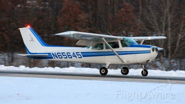 Cessna Skyhawk (N65645)