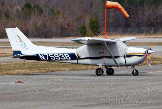 Cessna Skyhawk (N75938)