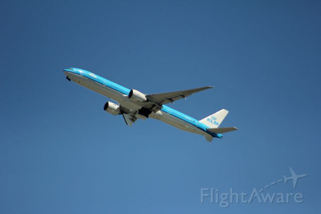 BOEING 777-300ER (PH-BVA) - Go around at SFO