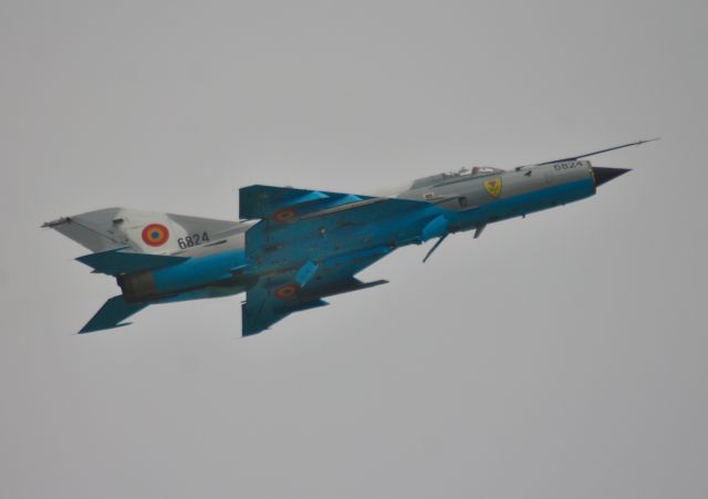— — - Romanian MIG 21 performing over RIAT '19