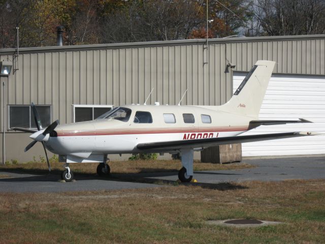 Piper Malibu Mirage (N9090J) - This aircraft, a native of Florida that was once based here at KFIT, has been up in New England this summer spending most of its time on Cape Cod; but has come back to Central Massachusetts to get maintenance done.