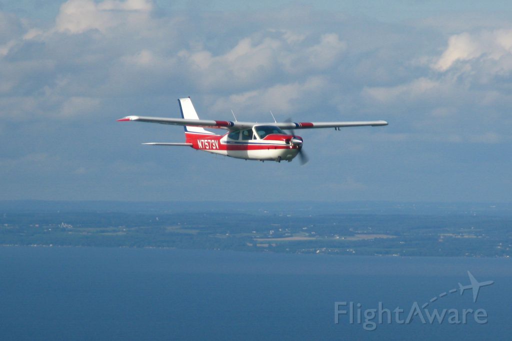 Cessna Cardinal (N7573V)