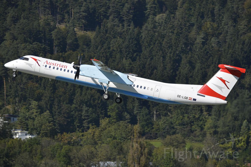 de Havilland Dash 8-400 (OE-LGB)