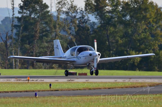 LIBERTY (2) XL-2 (N588XL) - Taking off