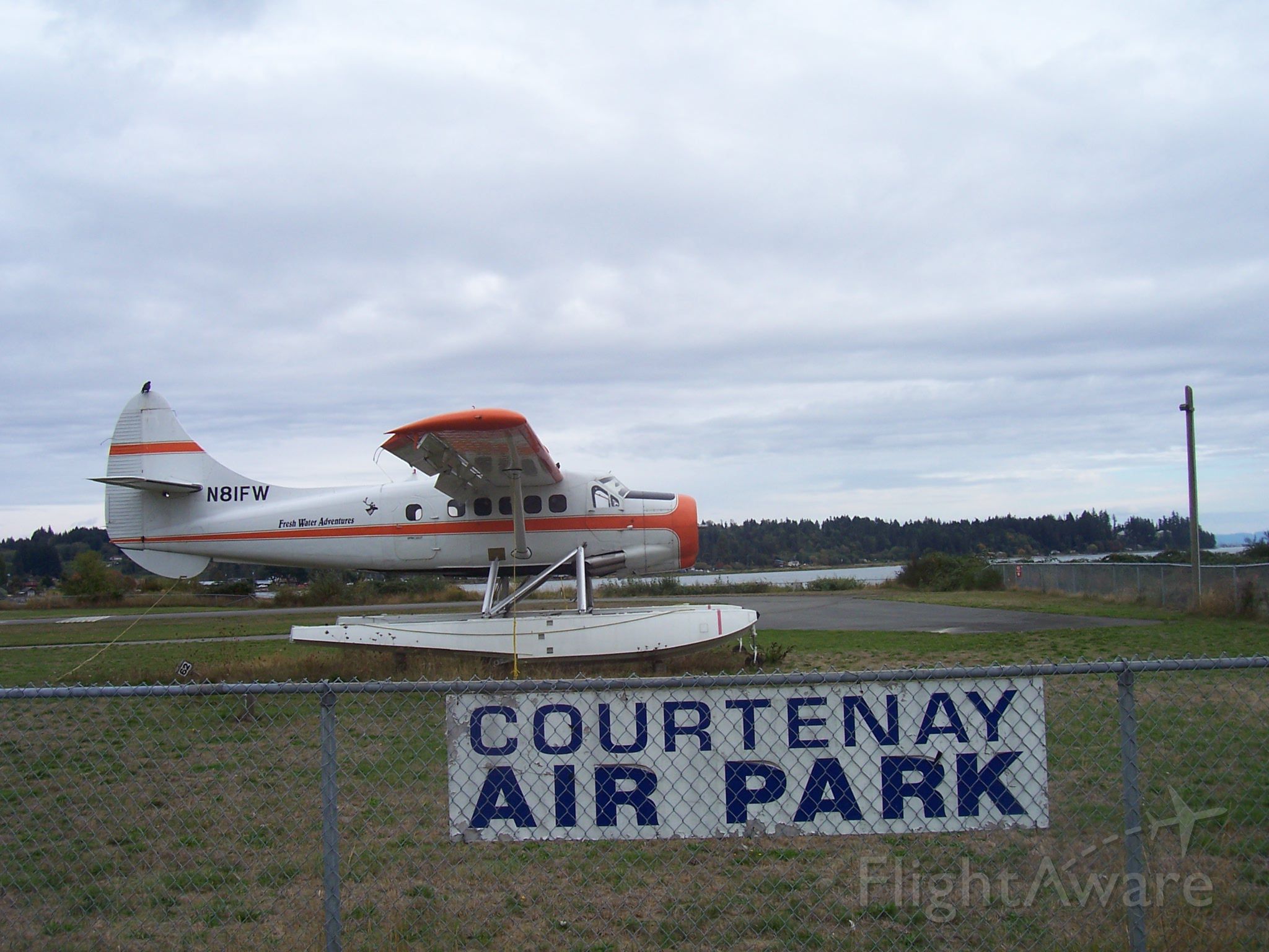 Piper Aerostar (N81FW) - Courtenay Airpark - our local airfield on the estuary between Comox & Courtenay, BC