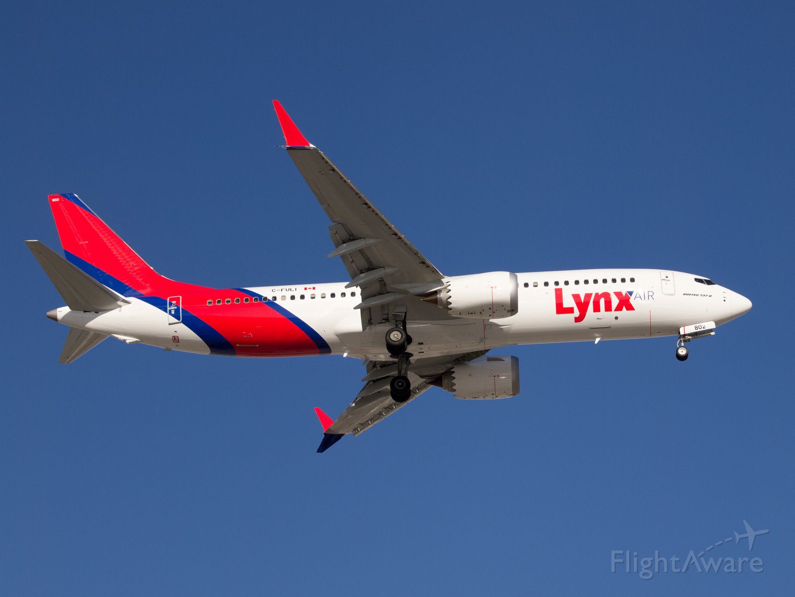 Boeing 737 MAX 8 (C-FULI) - I was out spotting to catch the new Lynx Air B38M.
