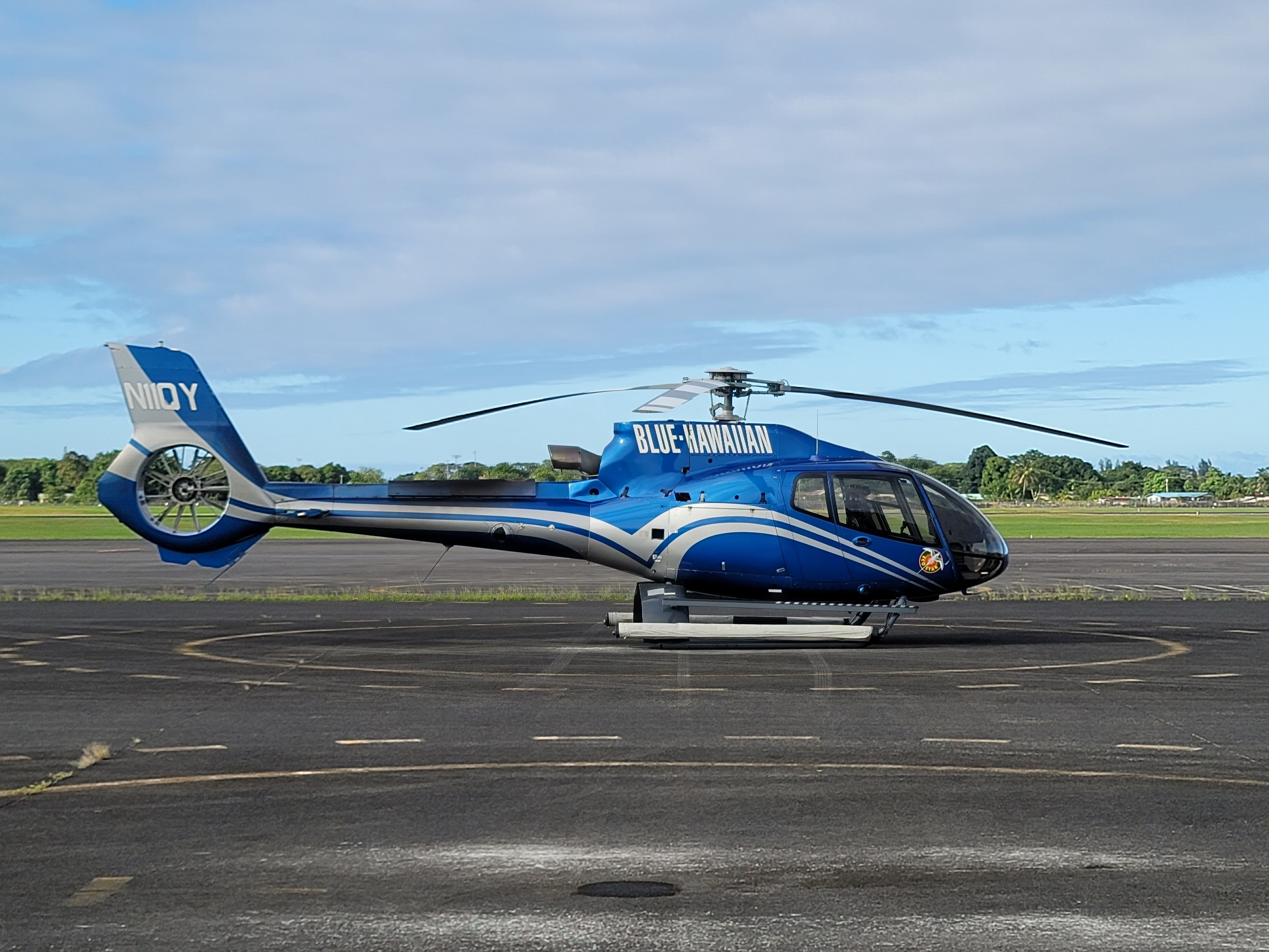 N11QY — - N11QY prepping for a flight to Hawaiian Volcanoes National Park.