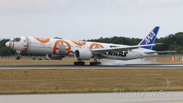 BOEING 777-300ER (JA789A)