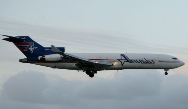 BOEING 727-200 (N495AJ)