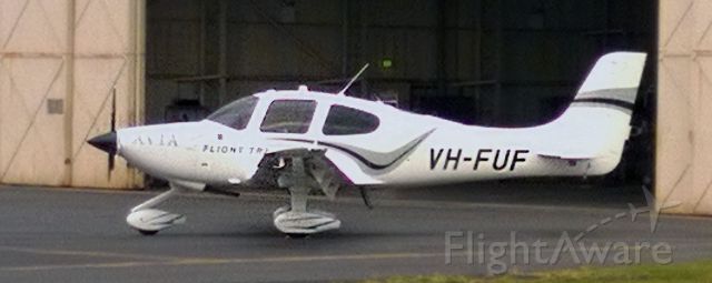 Cirrus SR-20 (VH-FUF) - Near the Cirrus Hanger