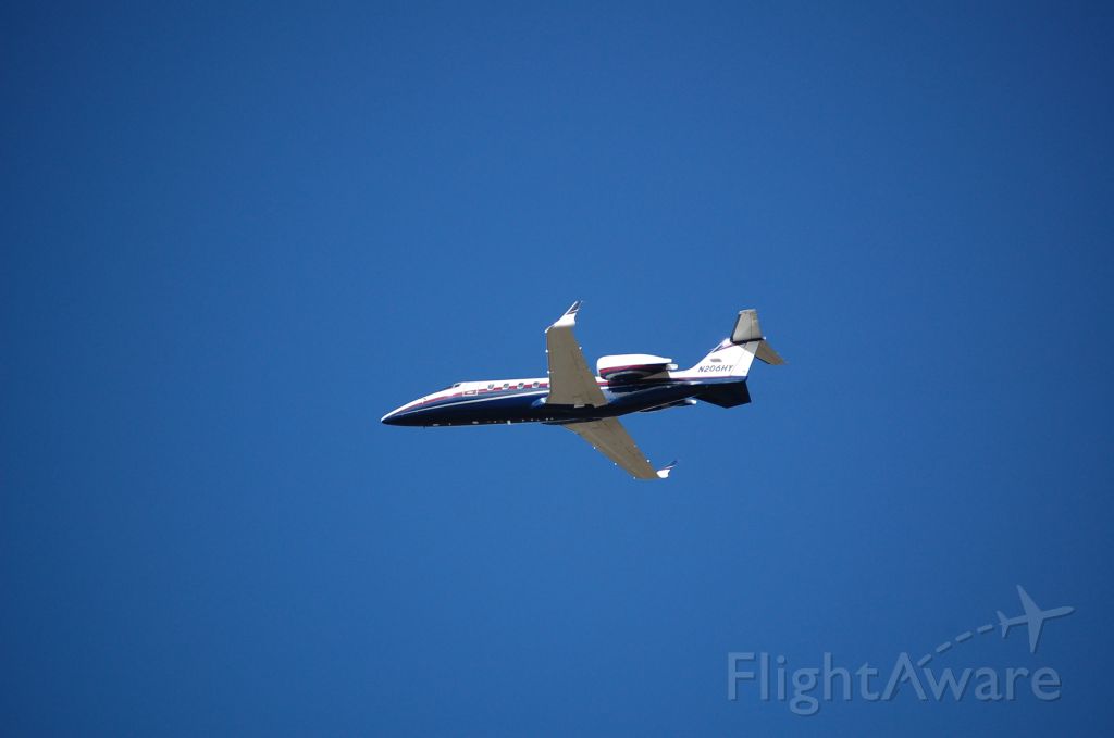 Learjet 60 (N206HY)