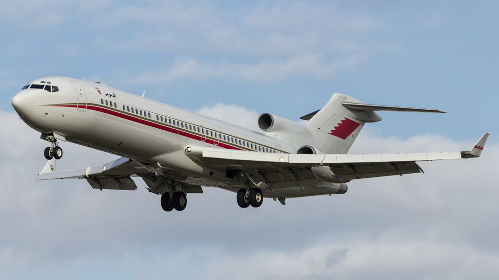 BOEING 727-200 — - Classic B727-200 Super, approaches LHR, very rare sighting now.