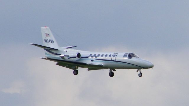Cessna Citation V (N194SA) - Registered to William P. Hobby. Shown landing at...wait for it... Hobby Airport!