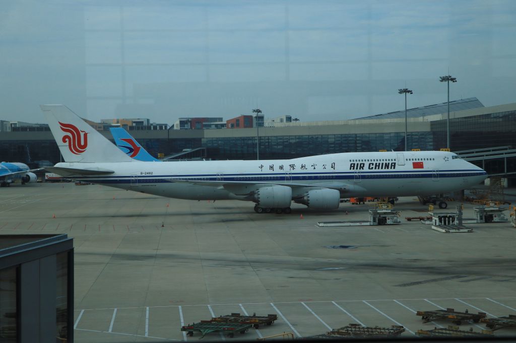 BOEING 747-8 (B-2482) - 6/28/18 Hongqiao, Terminal 2, gate 48