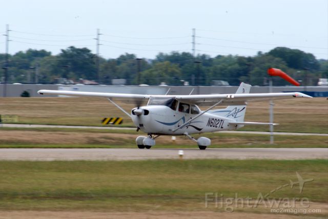 Cessna Skyhawk (N602TL)