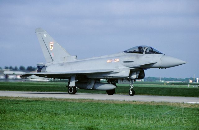 ZJ920 — - ZJ920 is one of the few Typohoon F2 singelseat aircraft of the RAF 29 sqn wich job is the coversion of pilots from various aircraft to the Typhoon
