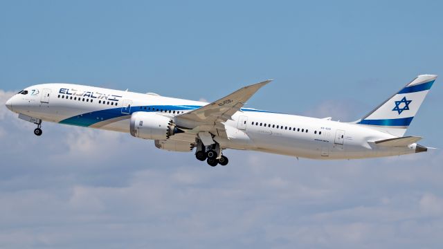 Boeing 787-9 Dreamliner (4X-EDC)