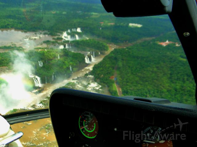 MD HELICOPTERS MD-600N (PR-HLS) - FLYING IN FOZ DO IGAÇÚ-PR, BRAZIL