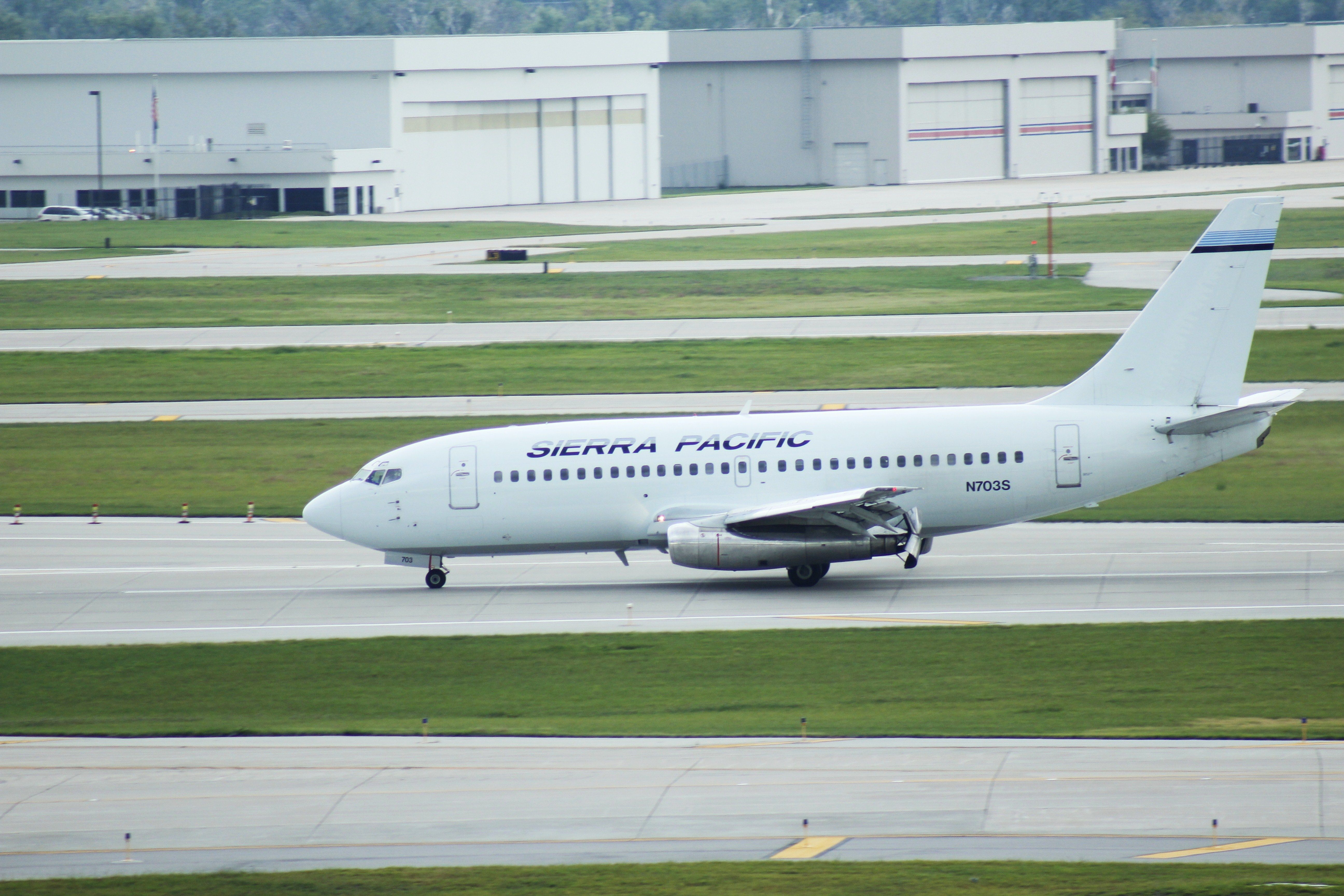Boeing 737-200 (N703S) - 081014 on Rwy 32L. Unknown reason in Omaha,did not show on any app.