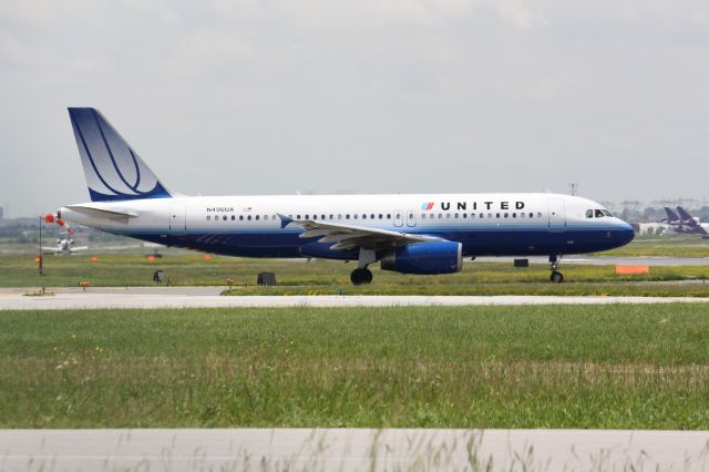 Airbus A320 (N496UA) - Taxing for take-off,Lester B.Pearson Intl Airport,YYZ/CYYZ