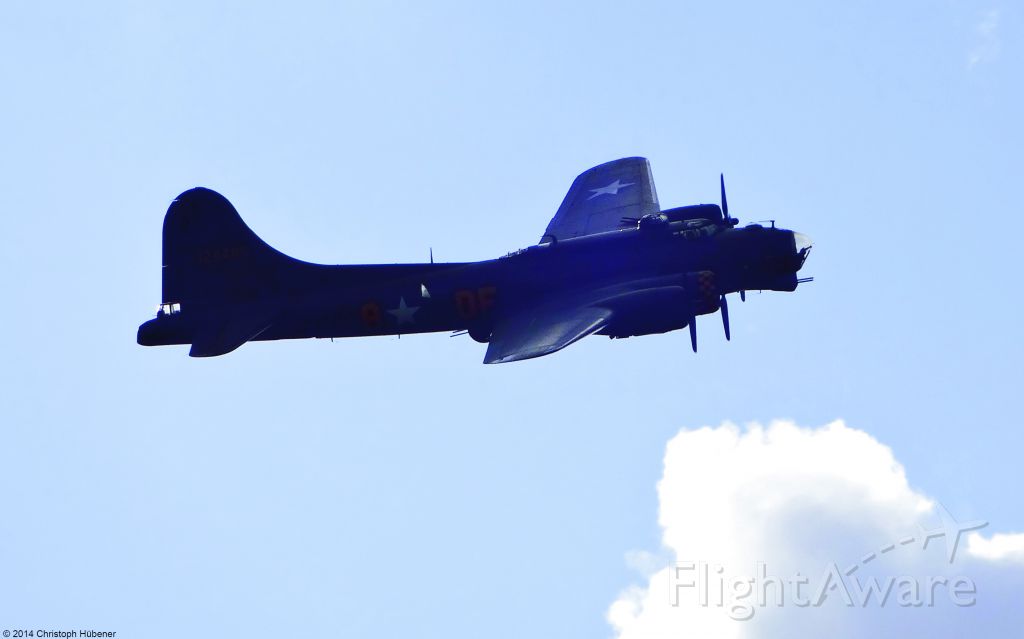 Boeing B-17 Flying Fortress (G-BEDF) - Sally B low pass at Highclere Castle (*Downton Abbey*) at *Heroes Of Highclere* 05. August.2014