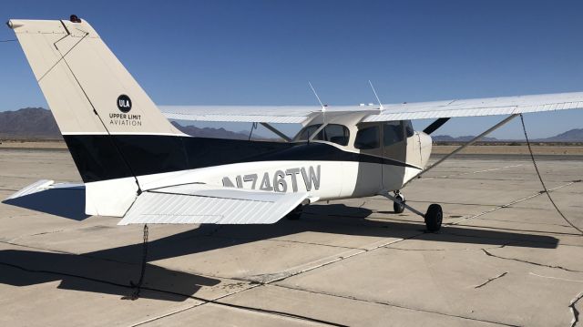 Cessna Skyhawk (N746TW)