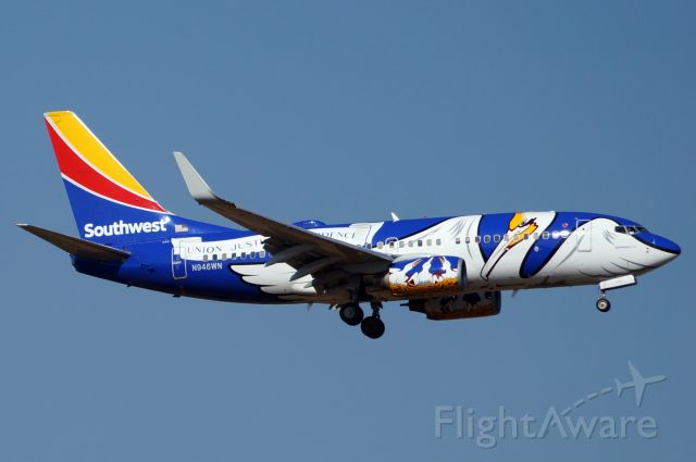 Boeing 737-700 (N946WN) - WN1291 arriving from KDAL on 8/5/2020