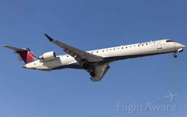 Canadair Regional Jet CRJ-900 (N922XJ)