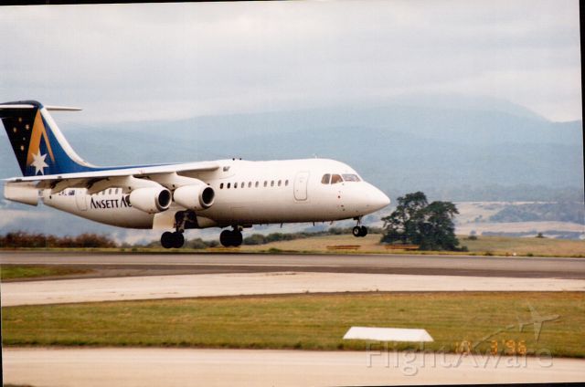— — - Ansett BAE-146 landing on runway 14R at YMLT