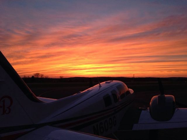 Beechcraft Baron (58) (N609G) - End of a great day of flying!