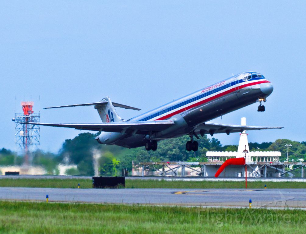 McDonnell Douglas MD-83 (N9629H)