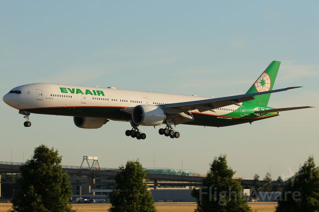 BOEING 777-300ER (B-16713) - Eva Air flight BR67 landing on Heathrowsrunway 09L from Taipei via Bangkok at 19:45 on Monday 02/07/18