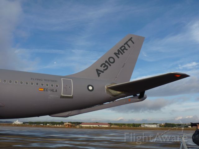 Airbus A310 (EC-HLA)