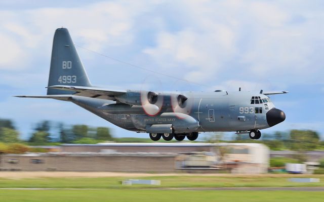 Lockheed C-130 Hercules (16-4993) - usn c-130t 164993 about to land at shannon 22/5/16.